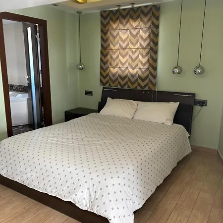 Daire Uplift Hideaway Jacuzzi Patras